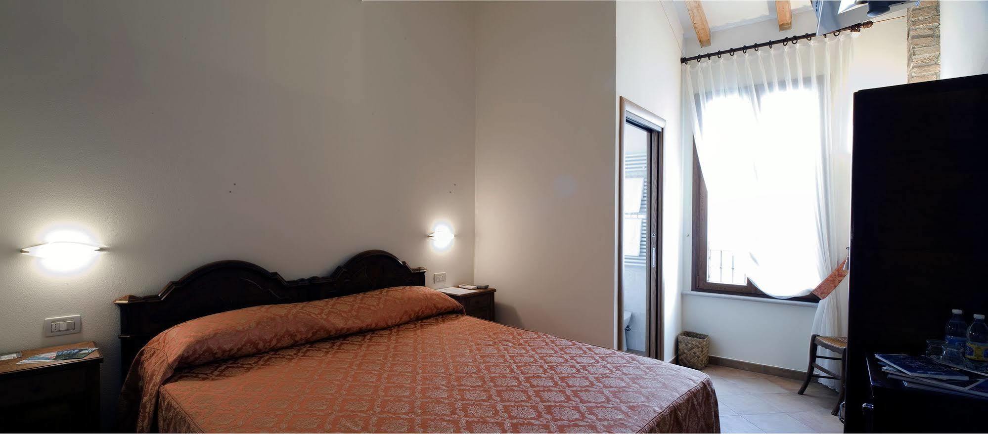 9 Muse Bed&Breakfast Canneto sull'Oglio Exterior foto