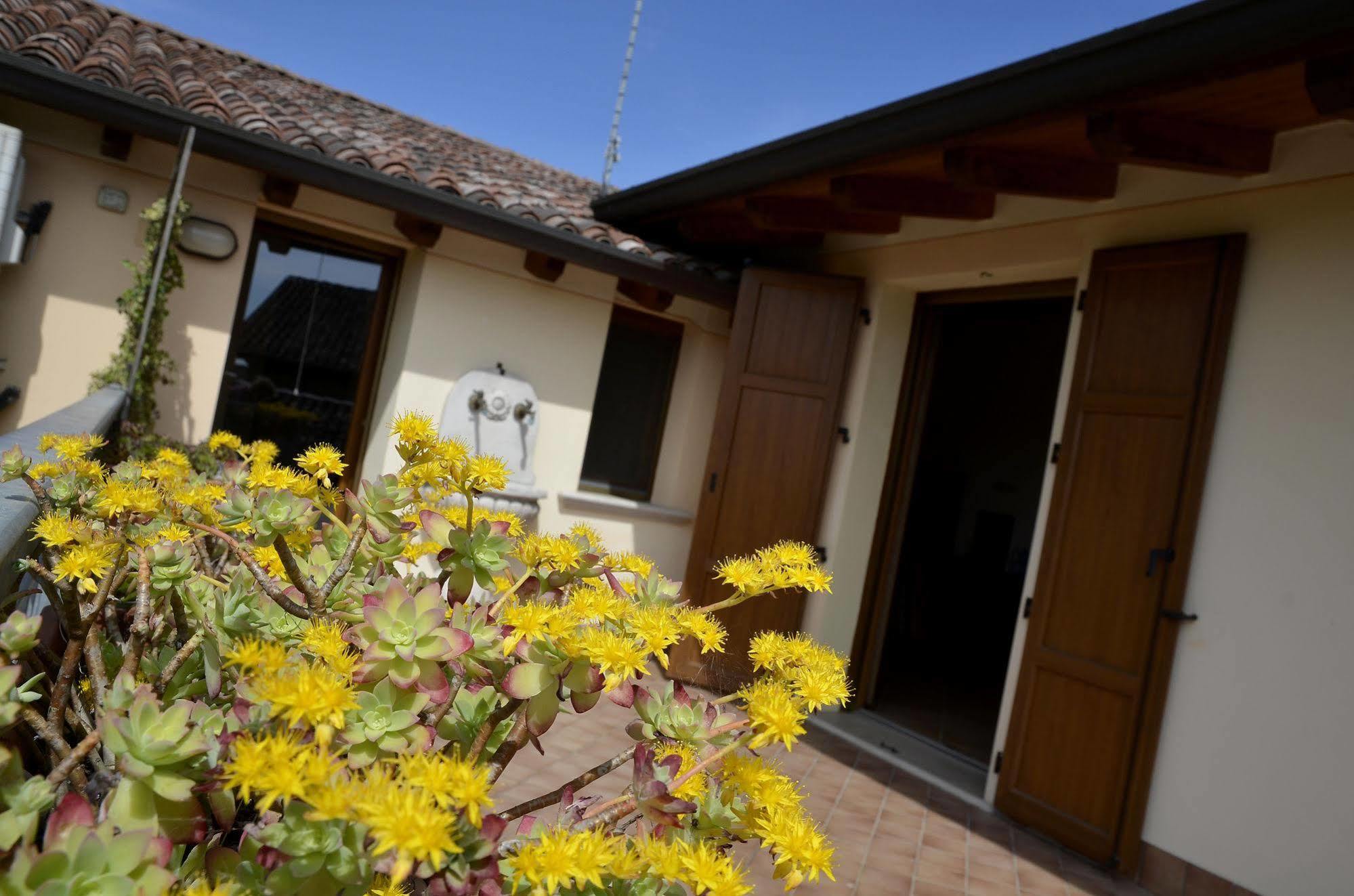 9 Muse Bed&Breakfast Canneto sull'Oglio Exterior foto