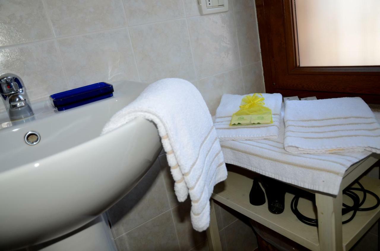 9 Muse Bed&Breakfast Canneto sull'Oglio Exterior foto